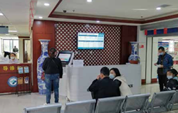 诊间自助签到机如何实时提醒患者排队叫号就诊？
